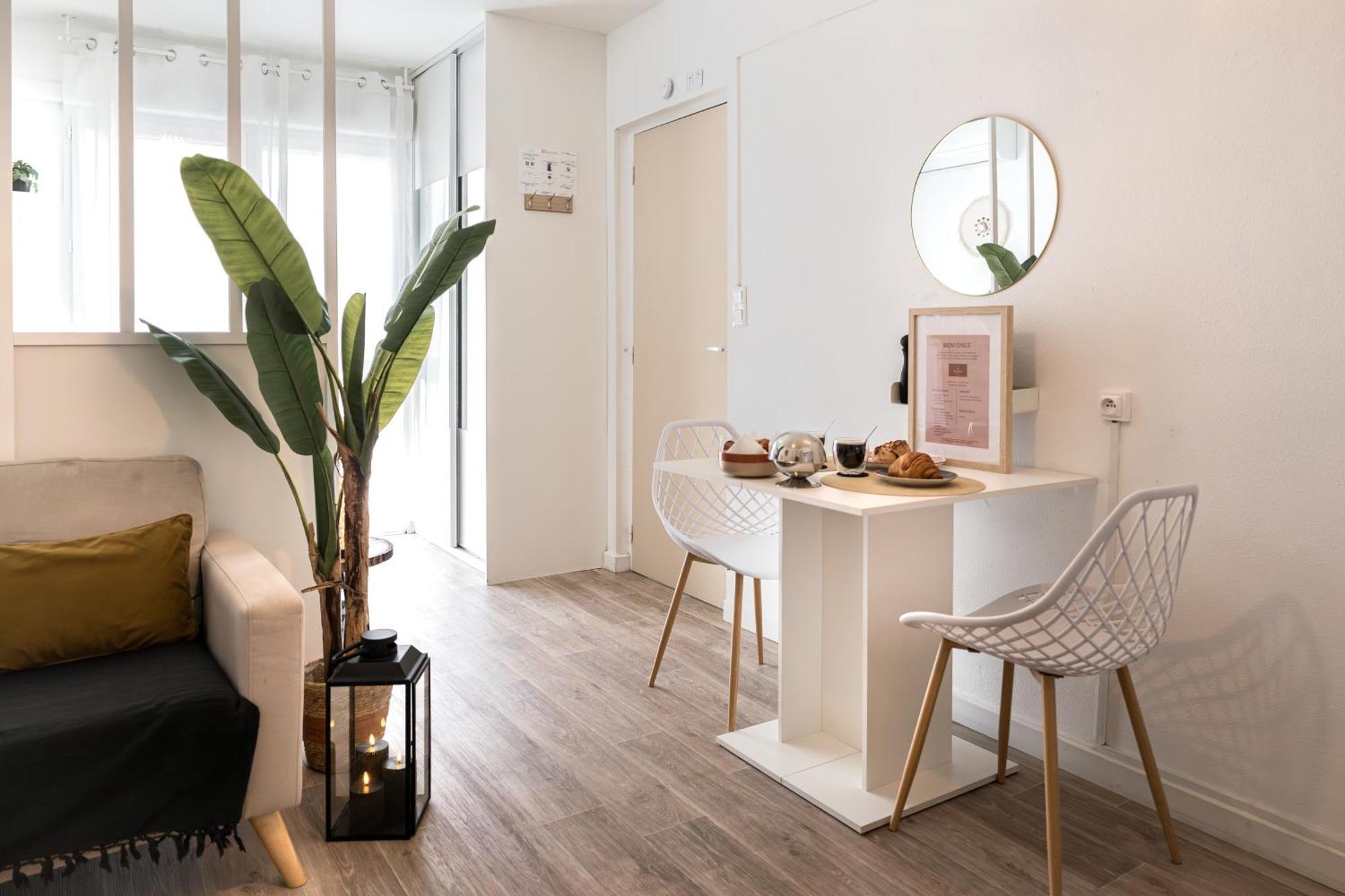 Le Boho Chic Studio Cosy Narbonne Bagian luar foto